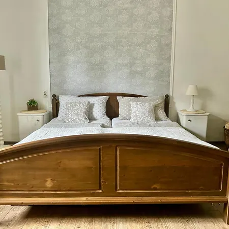 Apartman Halháza *
