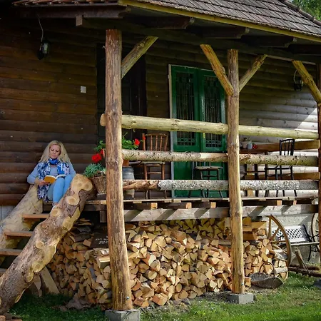 Halhaza Vendeghaz Διαμέρισμα Sirok