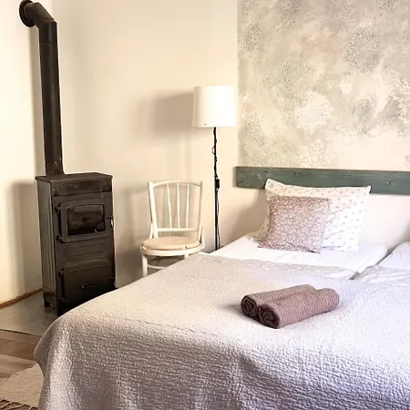Apartament Halhaza Vendeghaz